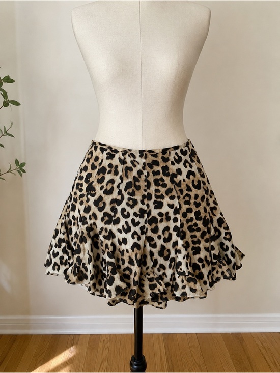 Vestique Dresses & Skirts - Vestique Skort | Leopard Print Flared Mini Skirt - Beige/Black